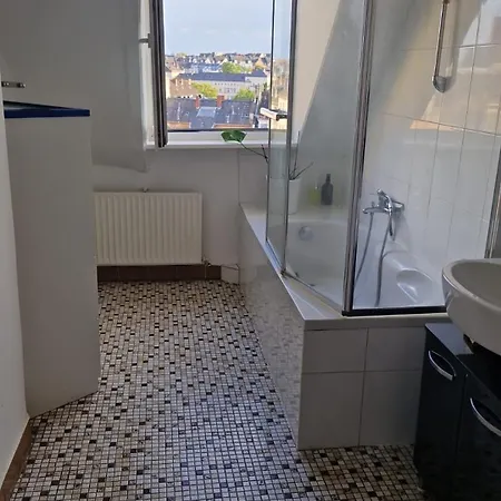 Nice Private Room In Shared Apartment - 2Er Wg Wiesbaden Exterior photo